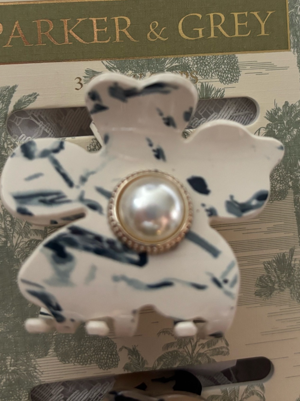 White Marble Floral Hair Clip with Pearl Accent